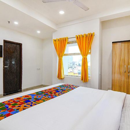 Fabhotel Grand Hazra Inn - Nr Ballygunge Station Calcutá Exterior foto